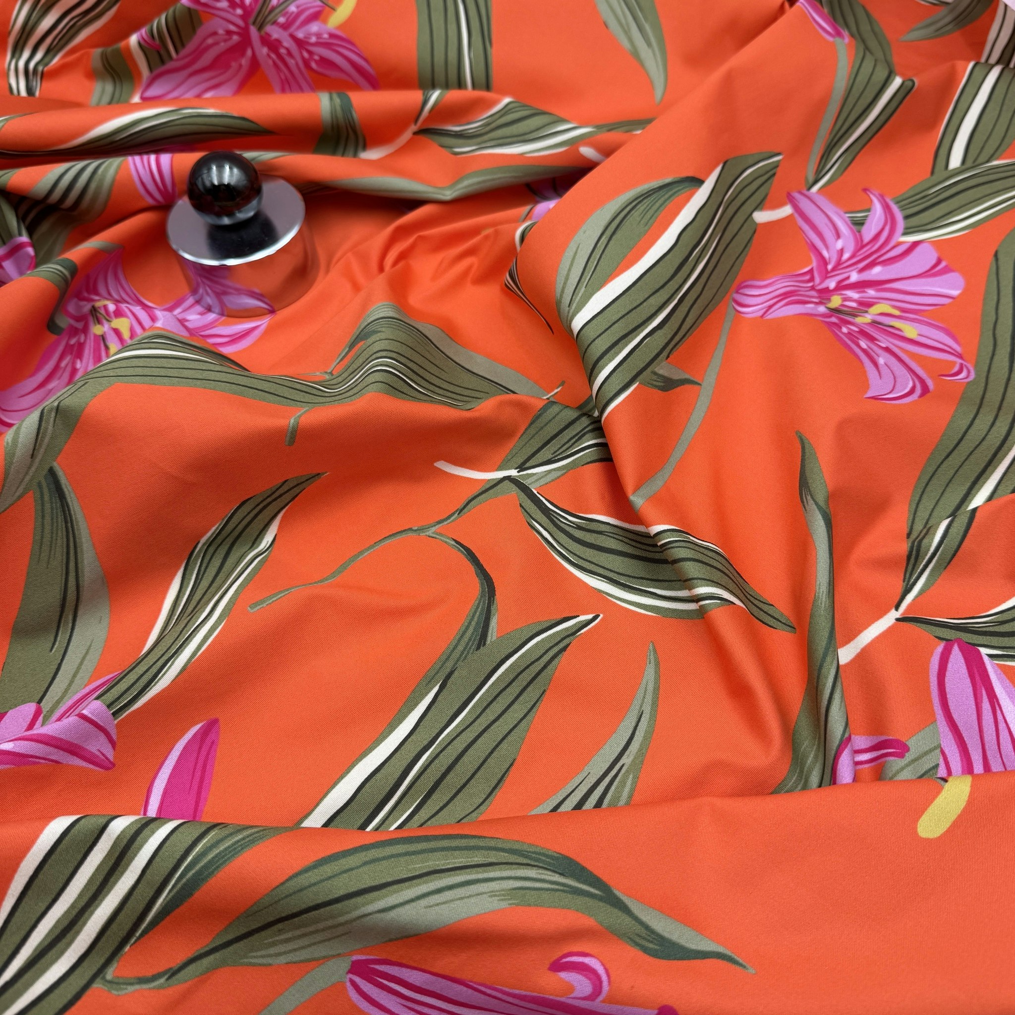 Bomull/elastan orange storblommig Hugo B***