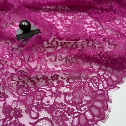 1,5m bomullsspets cerise Valentin*