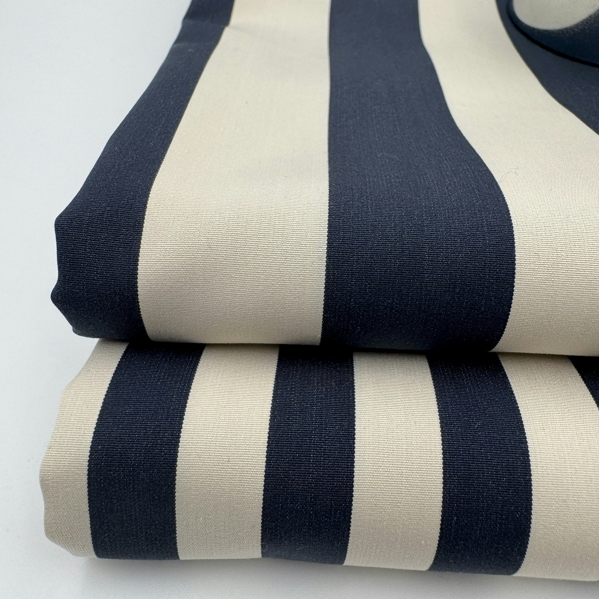 Kraftig poplin marin/beige smalrand Gucc*