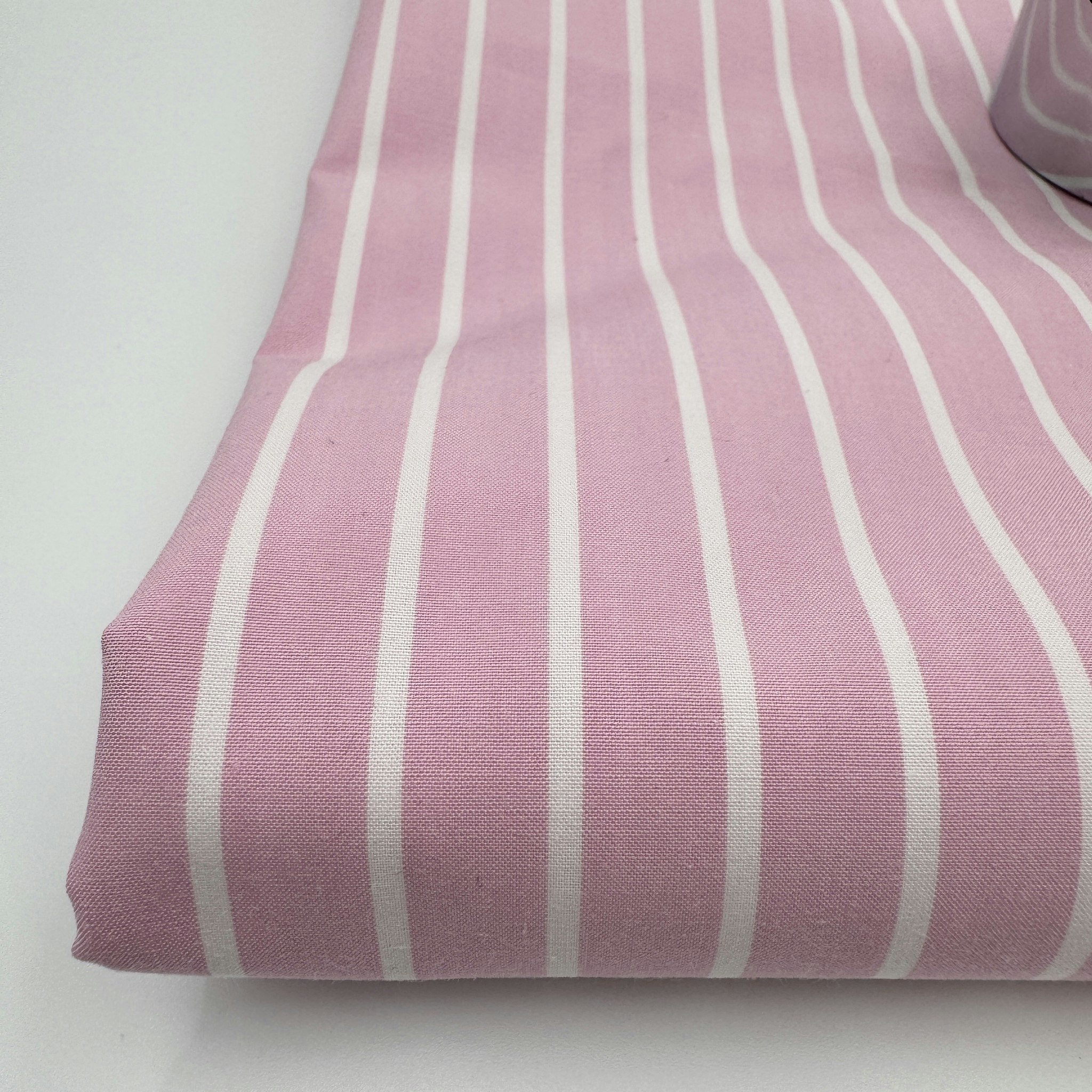 Kraftigare poplin rosa/vit Balenciag*