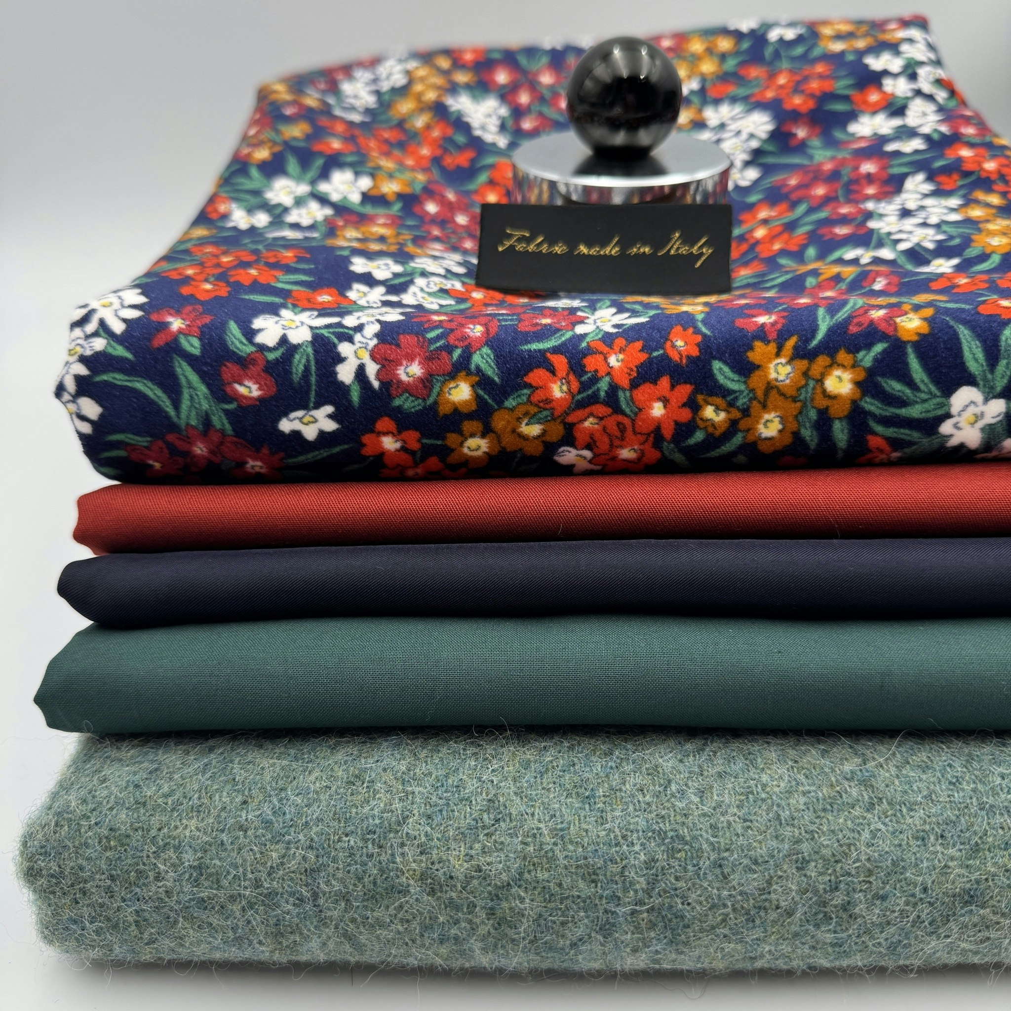 Libertysammet marin blommig