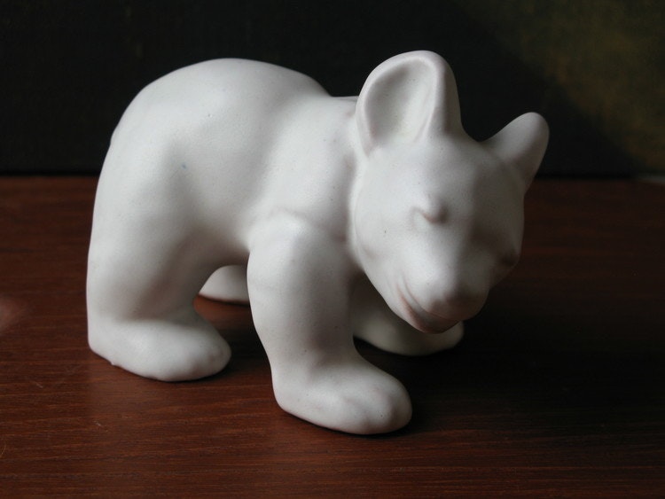 Bear figure 3332