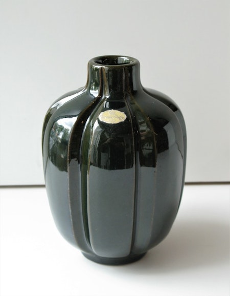 Brown vase 415