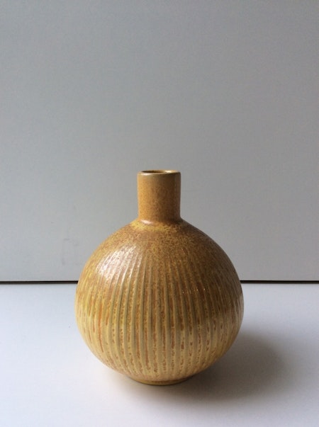 Percy Vase 263