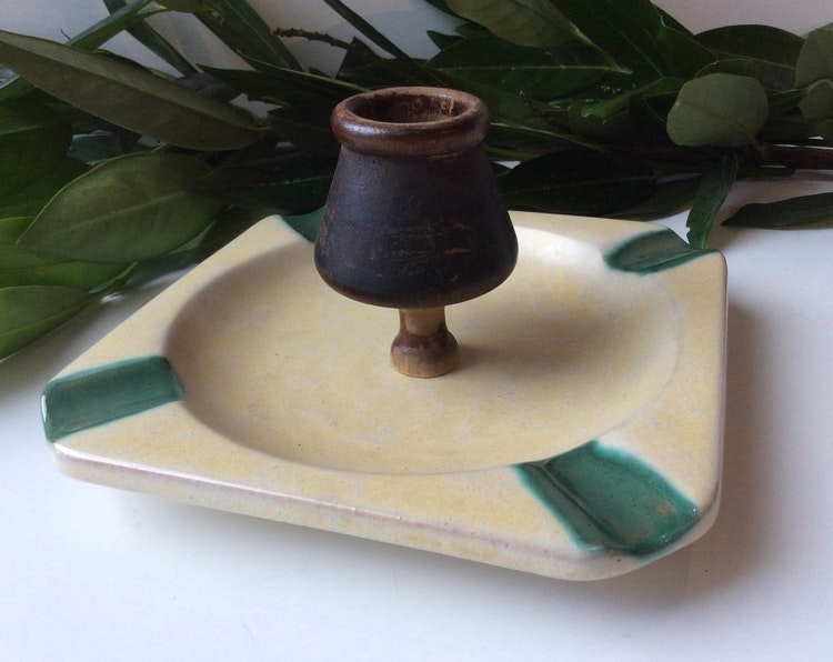 Yellow/Green ashtray 1