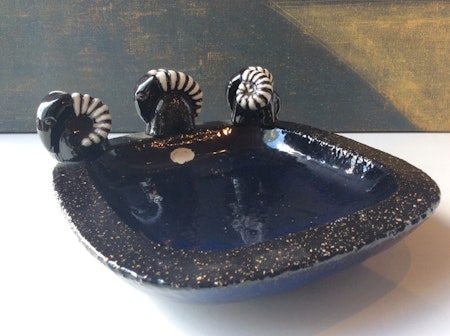 Bowl with bucks 216 dark blue