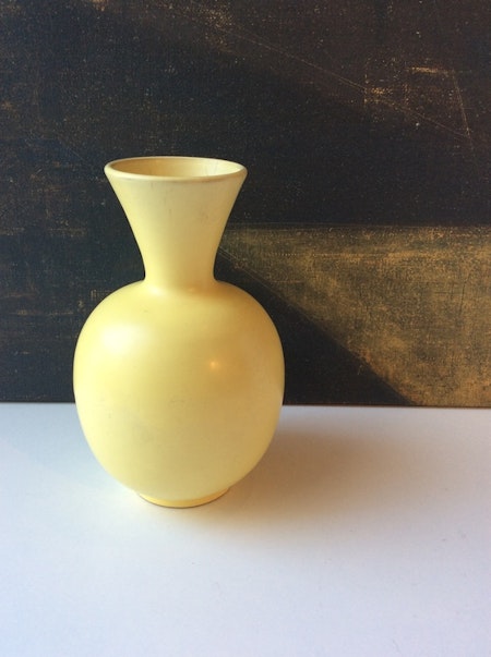 Yellow vase 246
