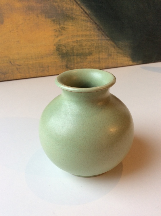 Green vase 44