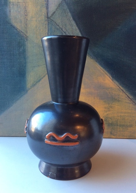 Black/orange vase 38