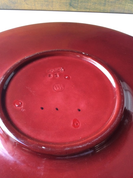 Dark red plate 581