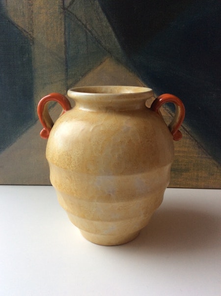 Yellowish vase 2785