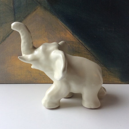 White elephant 104