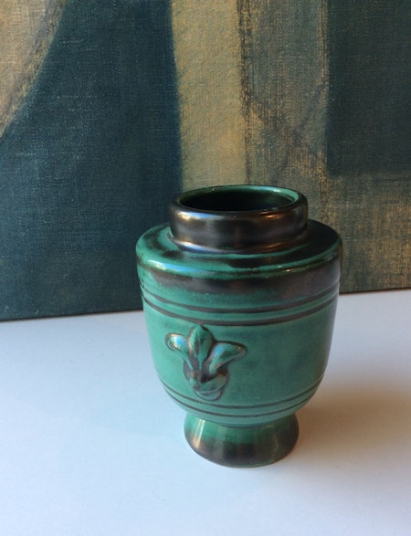 Green vase 2653