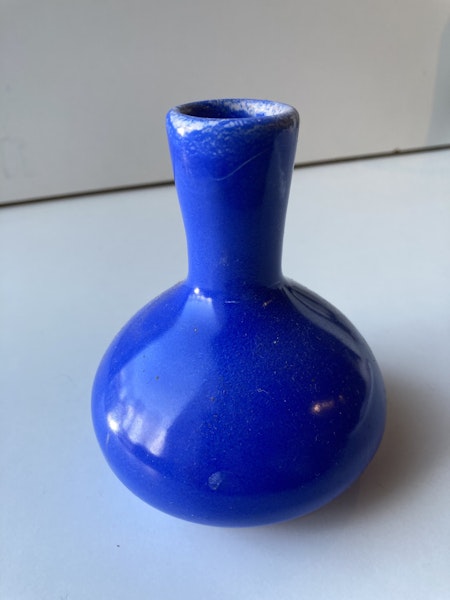 Blue vase 369