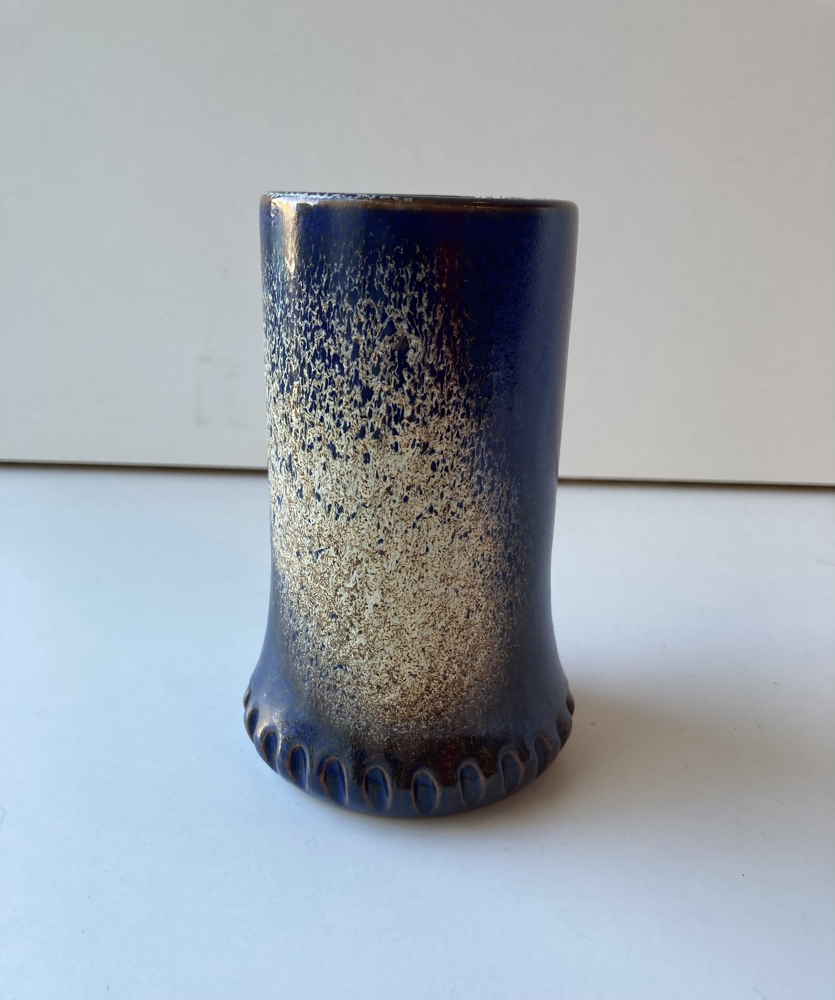 Blue/beige vase 2016
