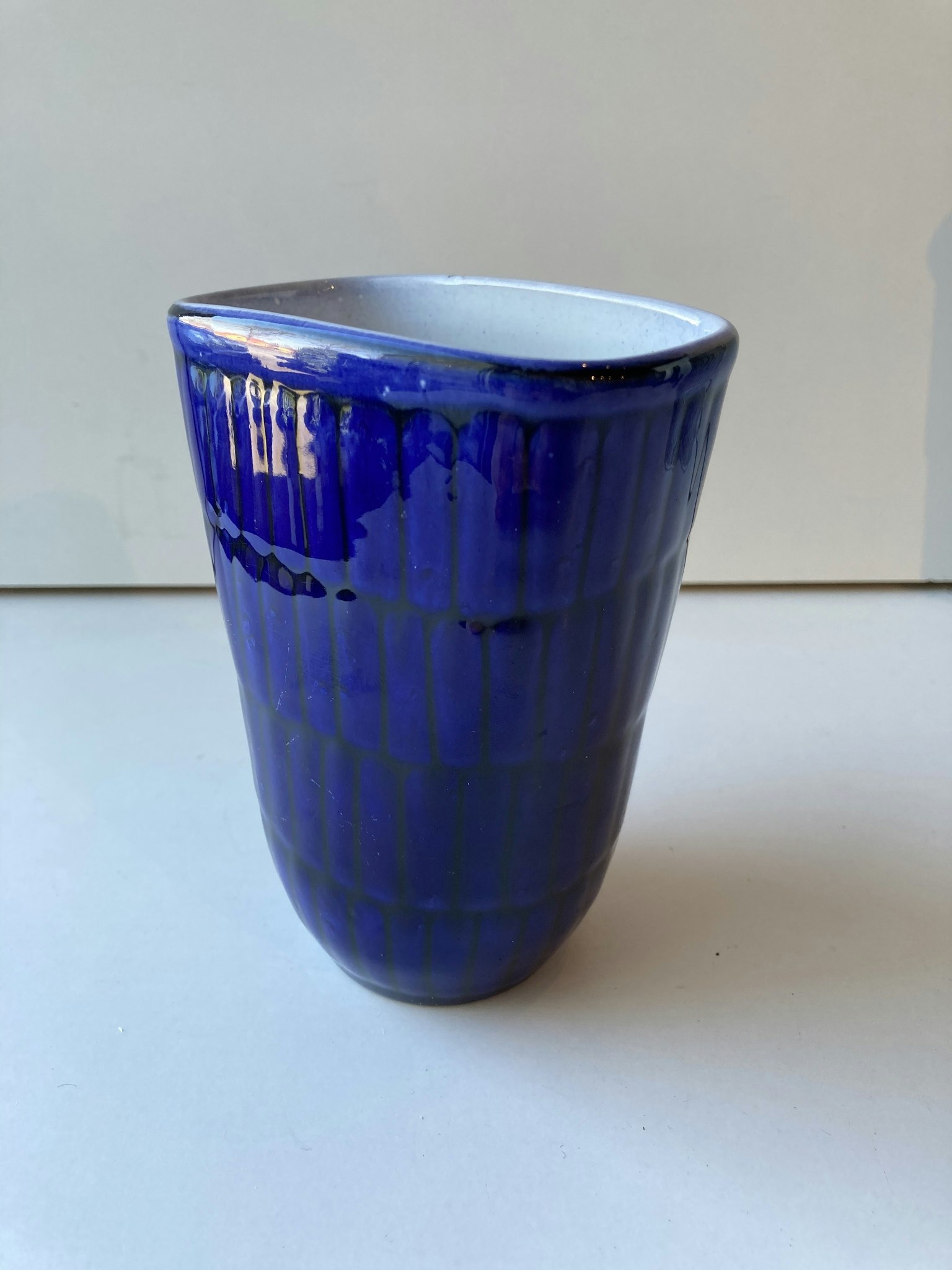 Blue vase 121