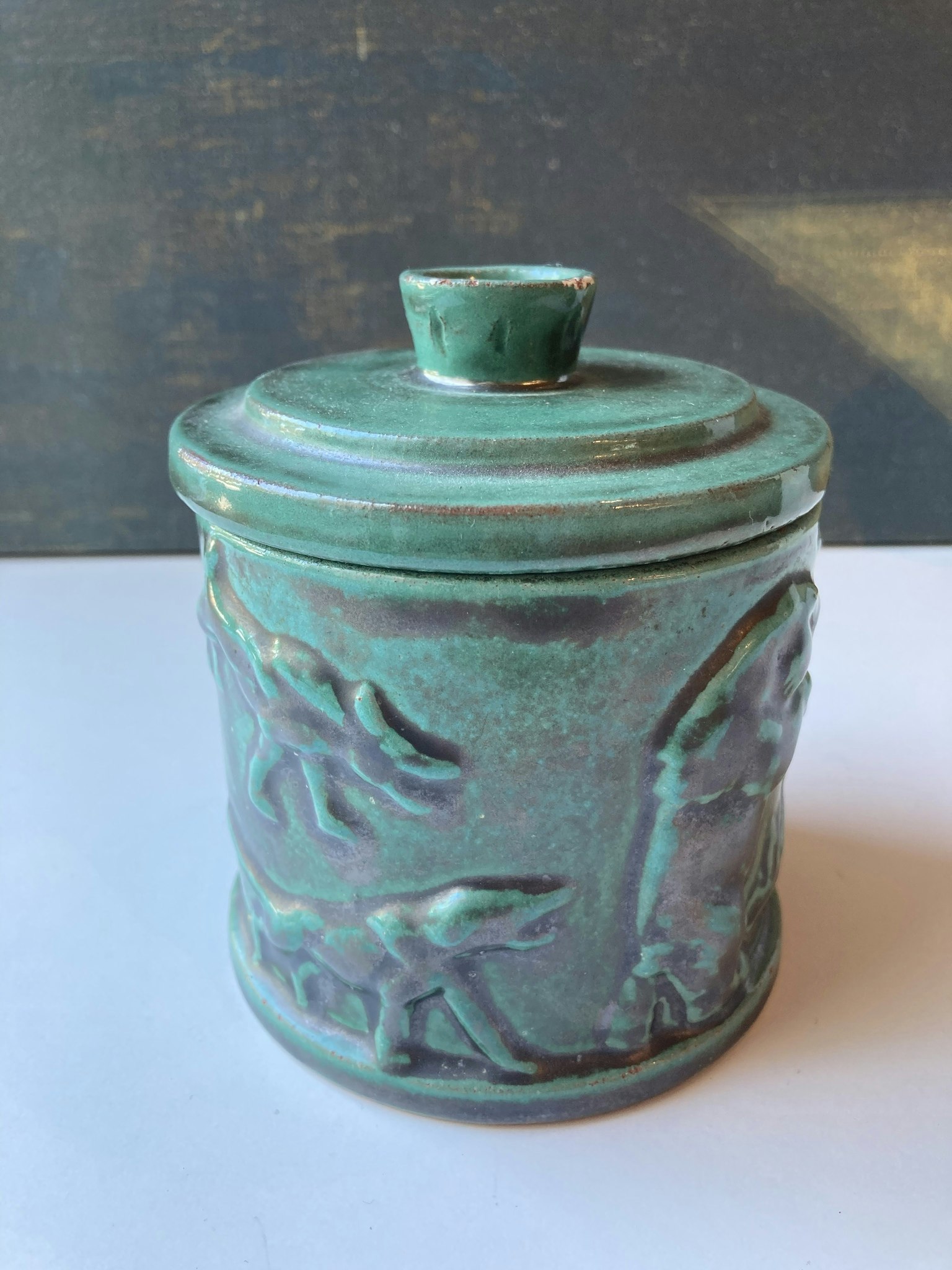 Tobacco jar 39