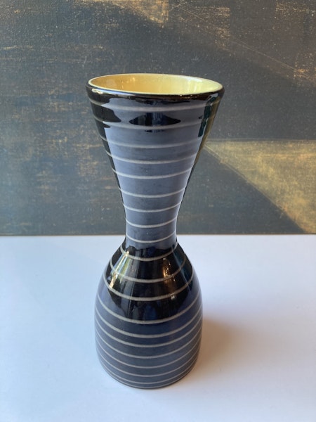 spiral patterned vase 705