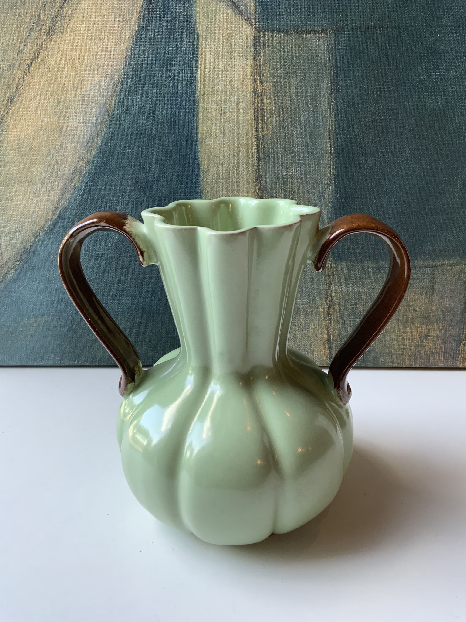 Green Thomson vase 310