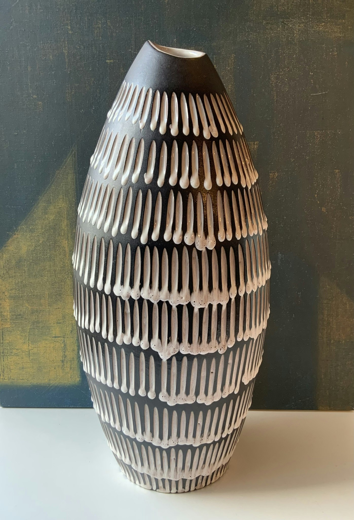 Negro floor vase 2137