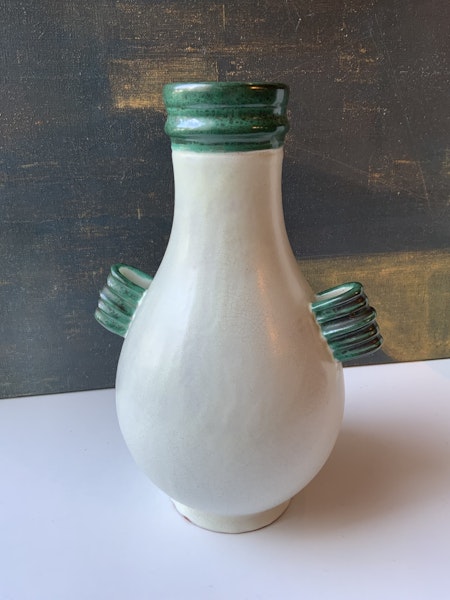 White/green vase 161