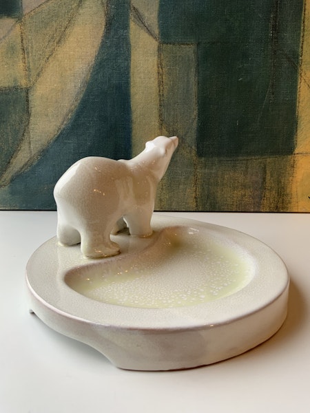 Polar bear ashtray 98