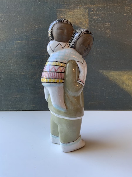 Eskimo with child 4295