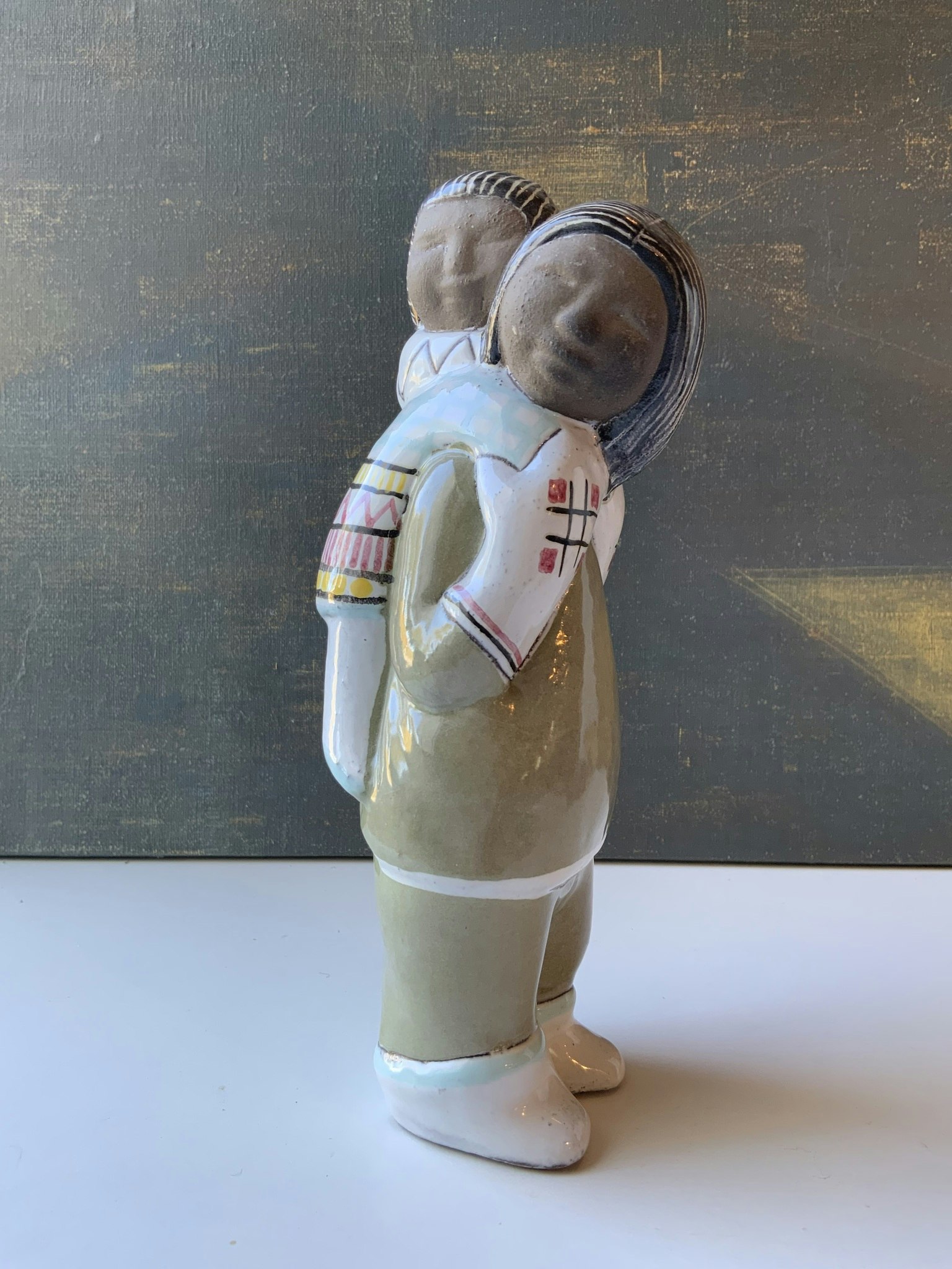 Eskimo with child 4295