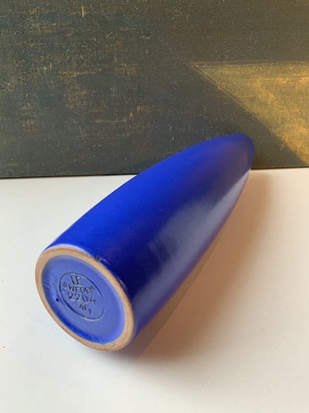 Parma blue vase 2204