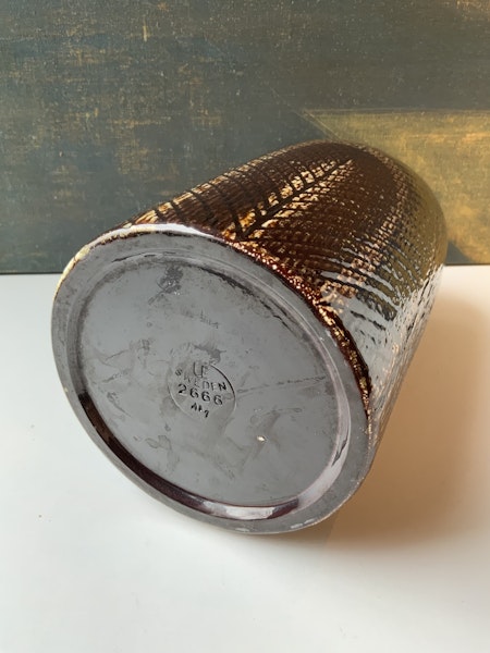 Sacra vase 2666