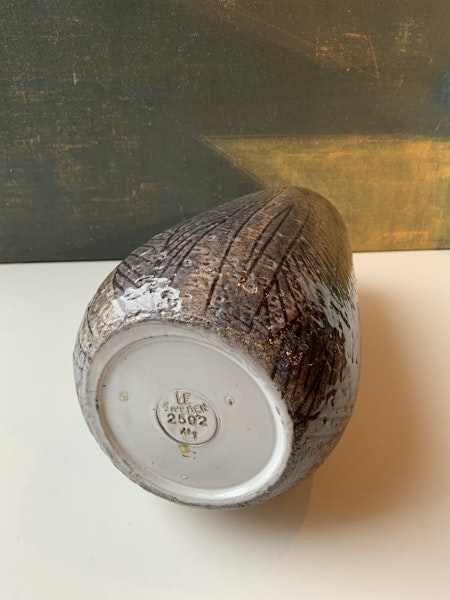 Vienna vase 2592