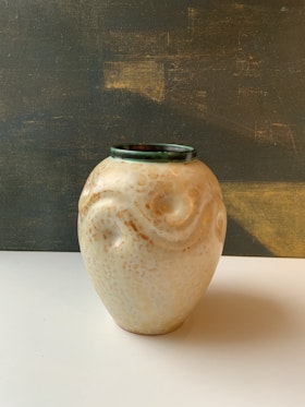 Dark yellowish/green vase 57