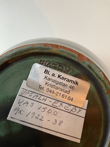 Dark green vase 1500