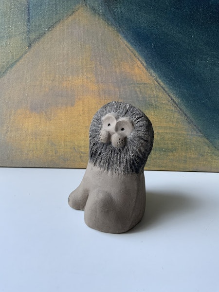Lion figure 3035G