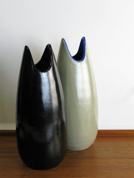 Grey vase 796