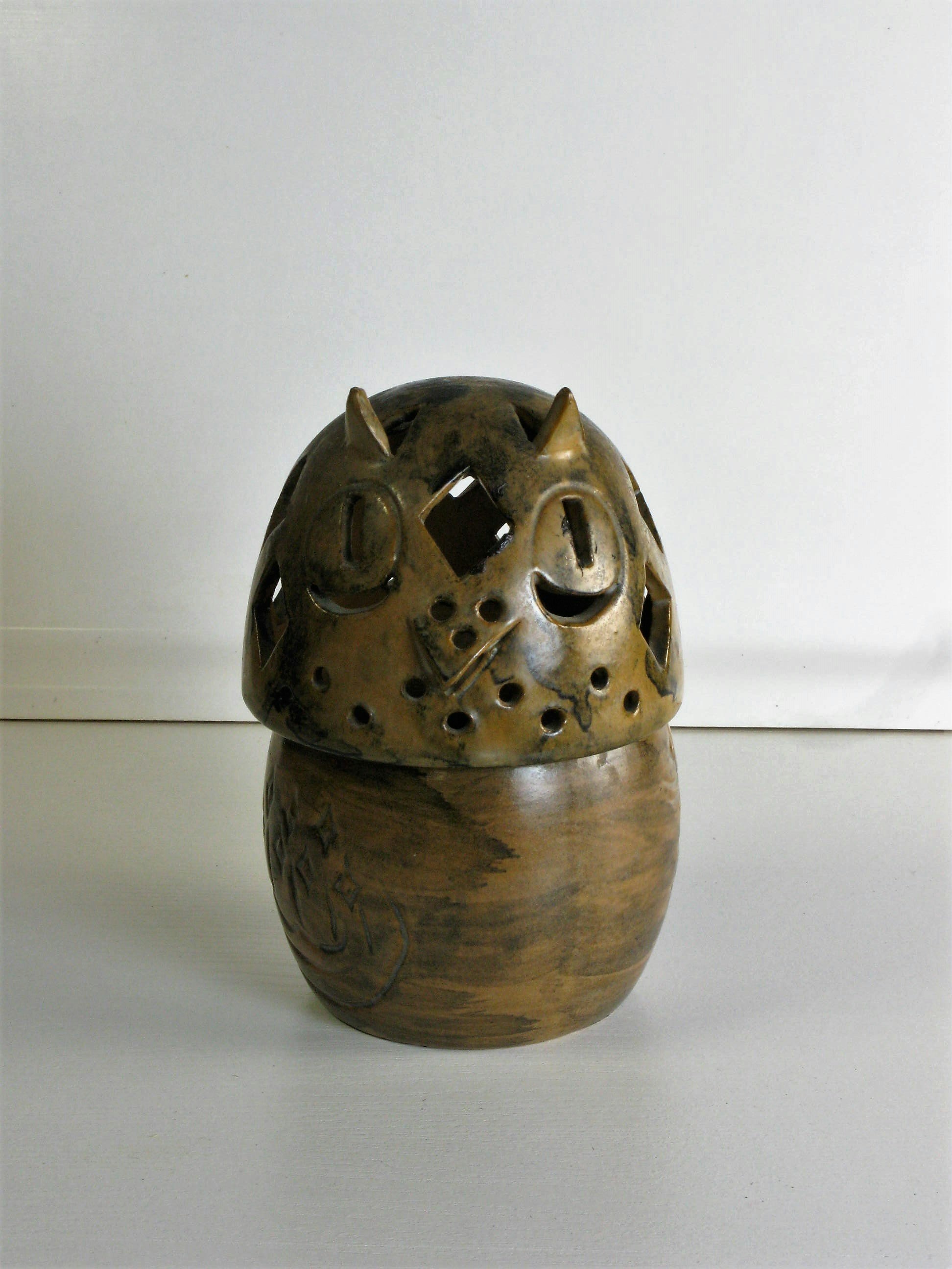 owl lantern 2001e