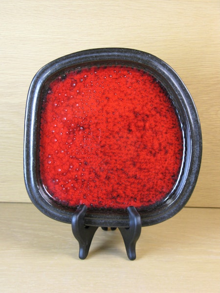 red bowl 0165m