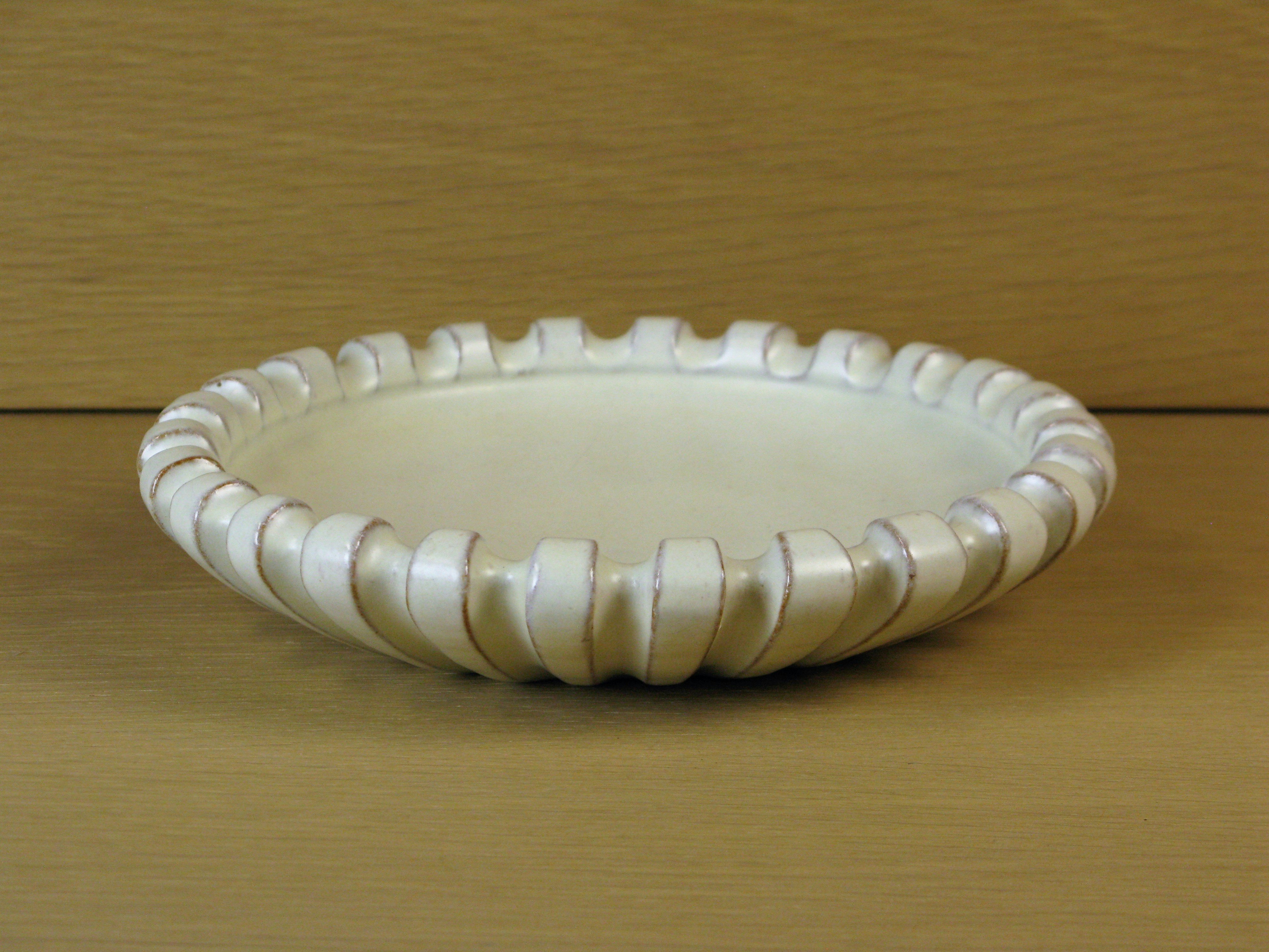 vanilla relief ashtray 77