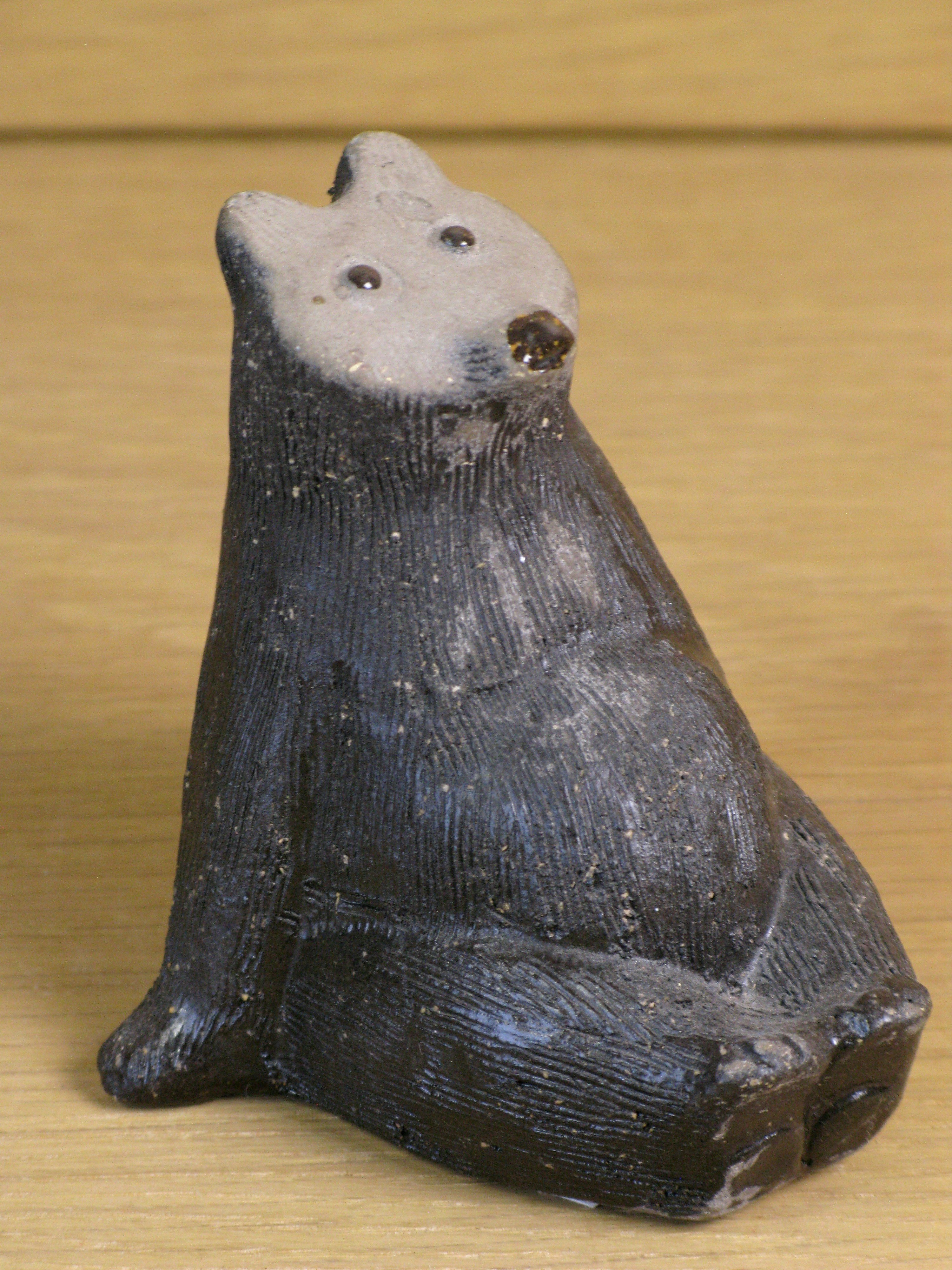 bear figure 4012g