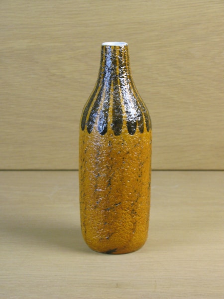 eritrea vase 4475 sold