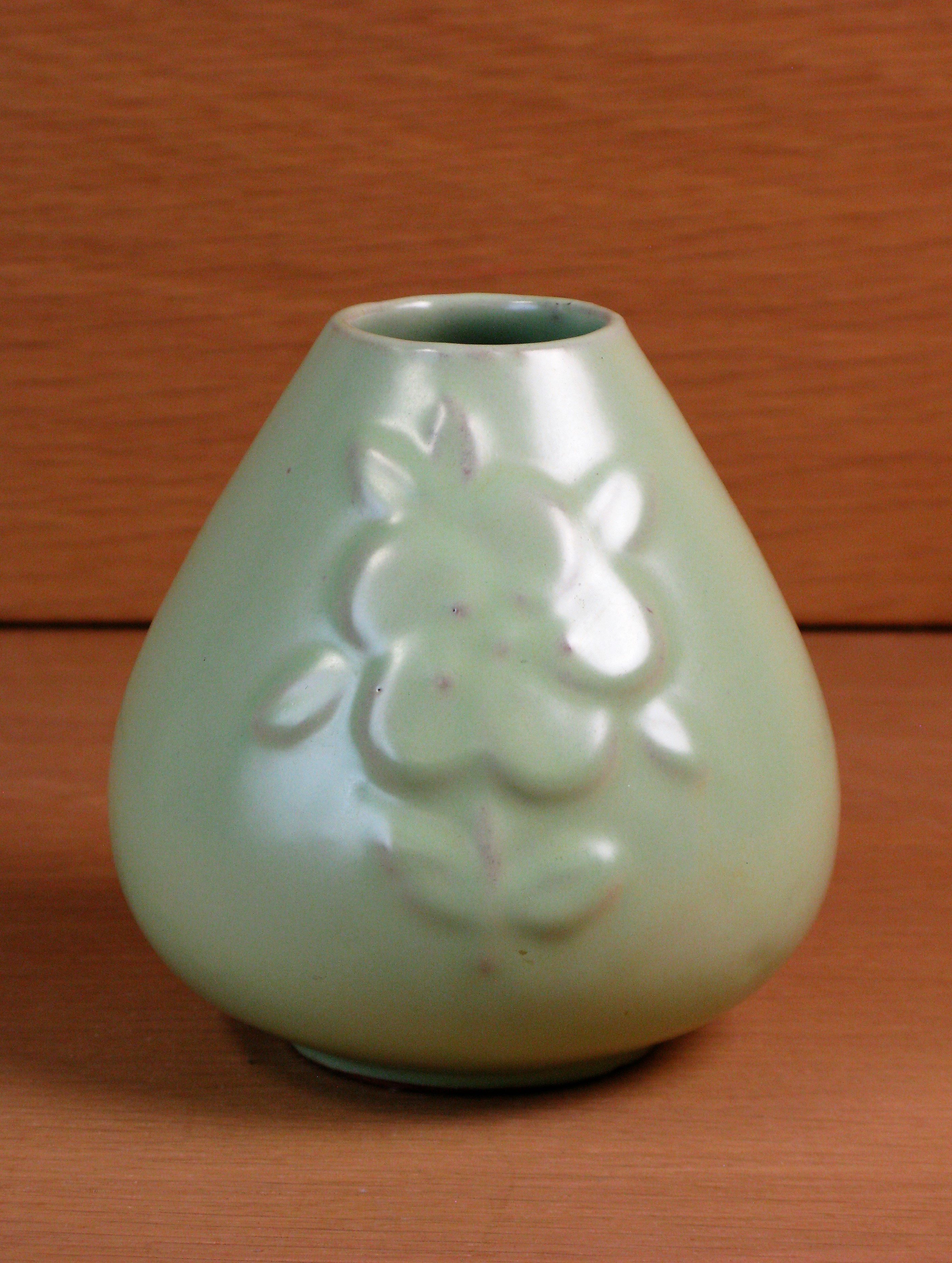 green vase 277