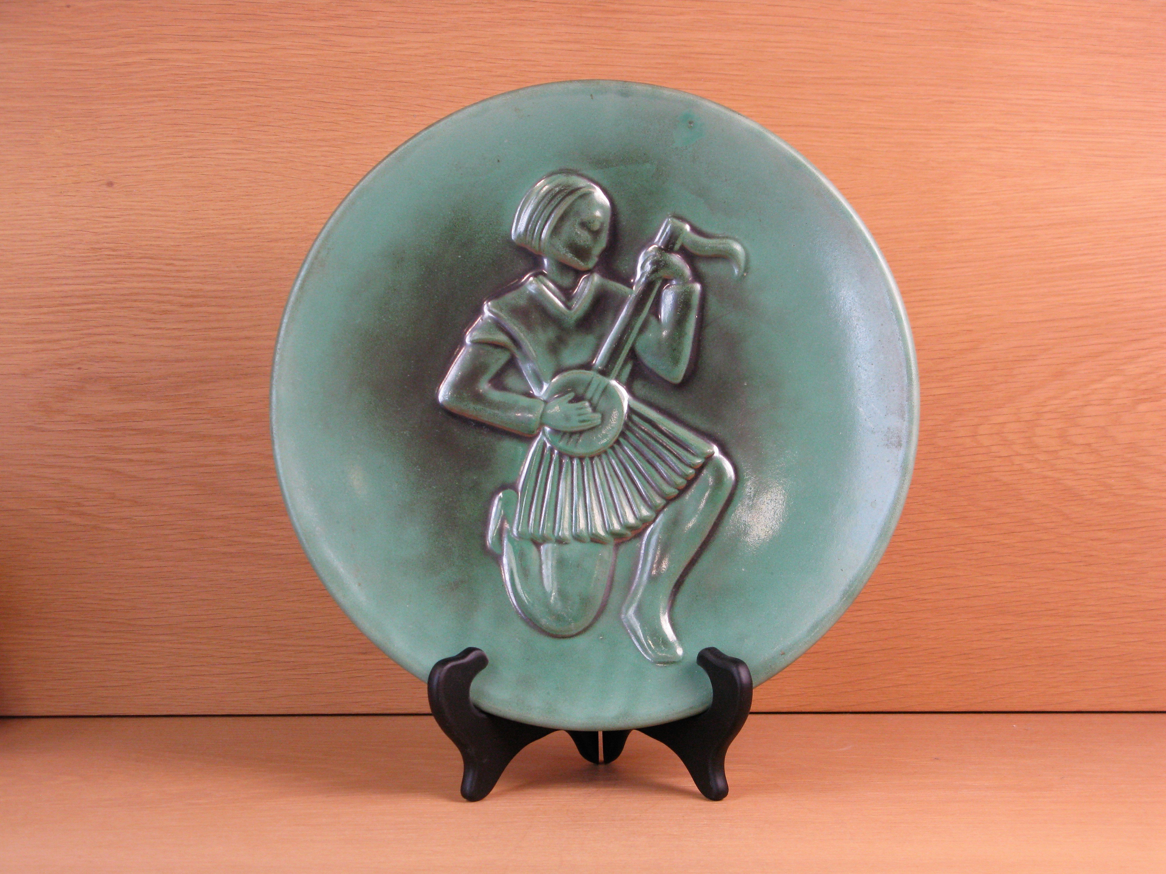 green wall plate 638