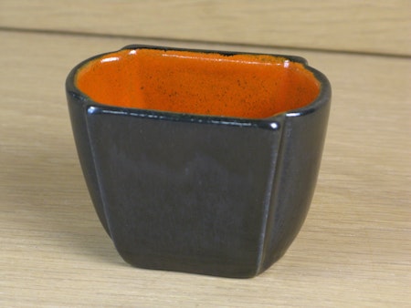 black/orange cigarette cup 303