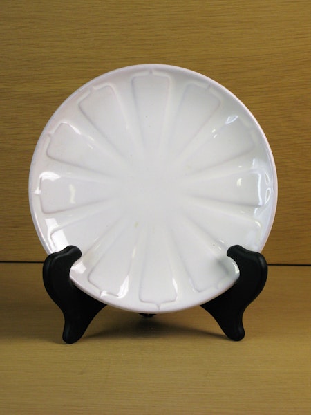 white small plate 24