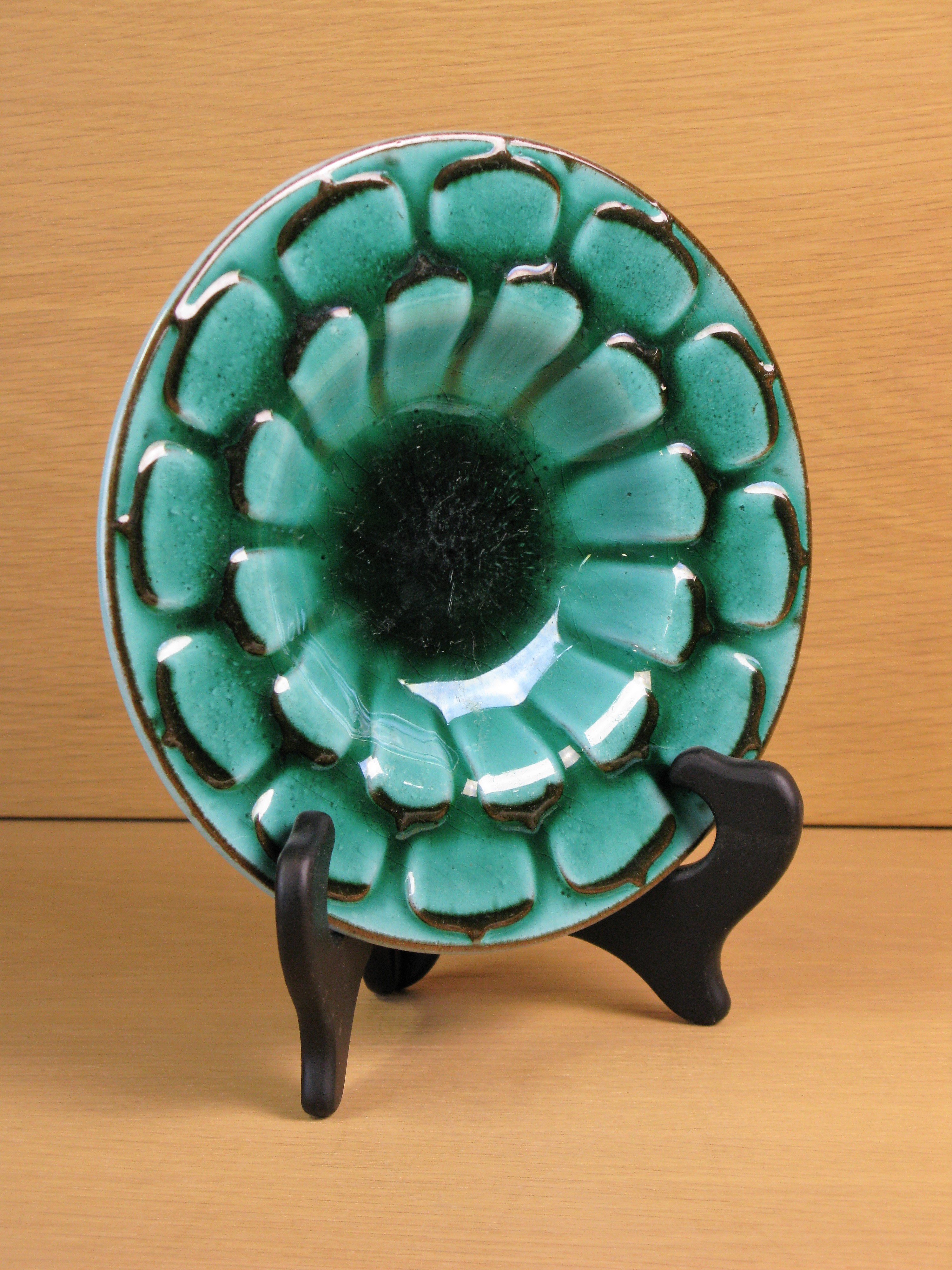 dark green capri ashtray 94