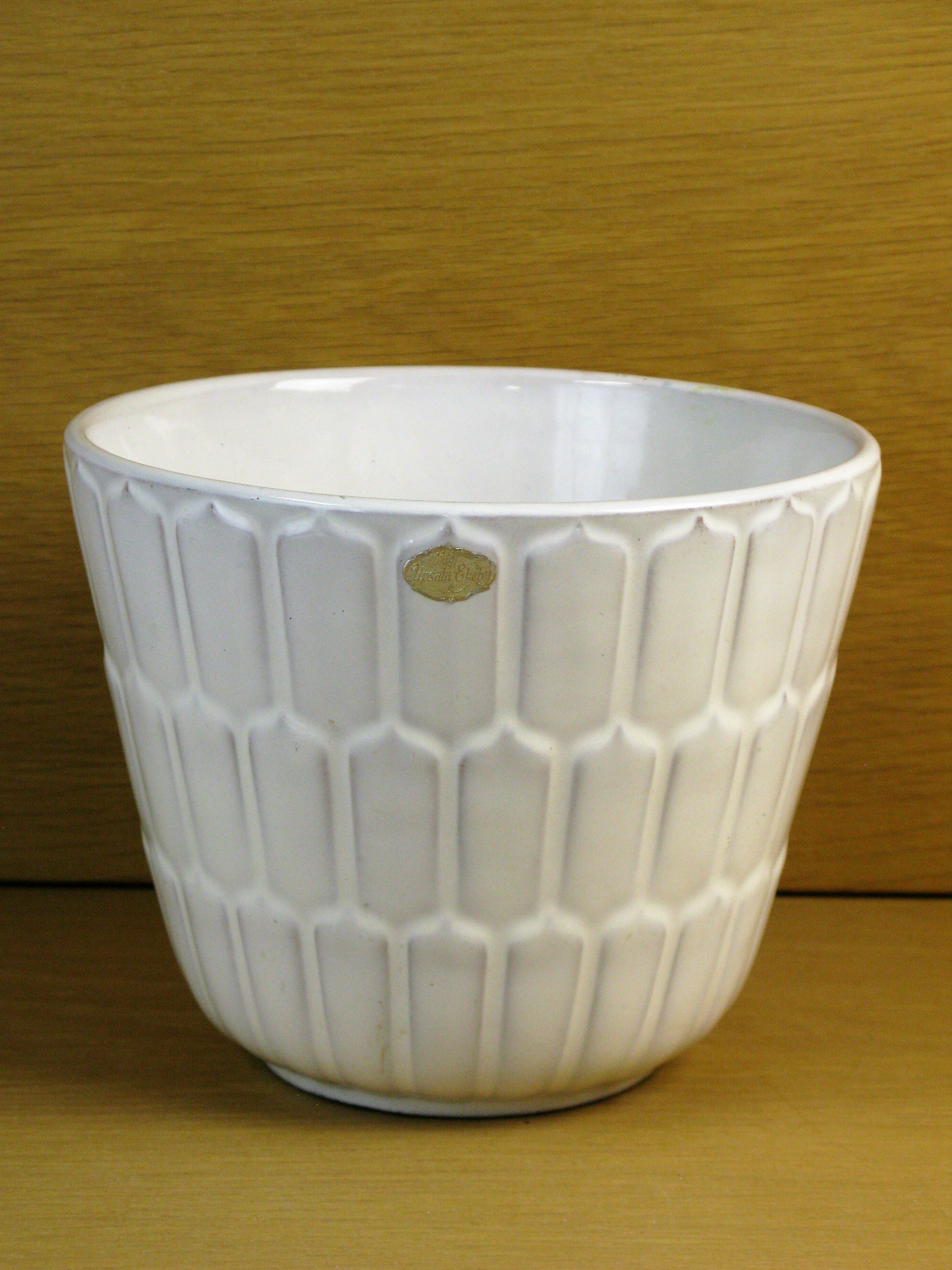 white flowerpot 22 SOLD