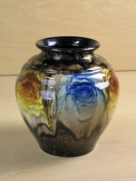 streaming glaze vase 1509
