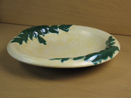 yellowish/green bowl 80