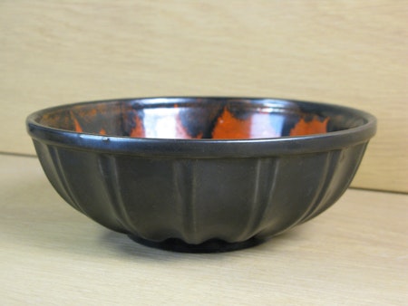 black/orange bowl 139