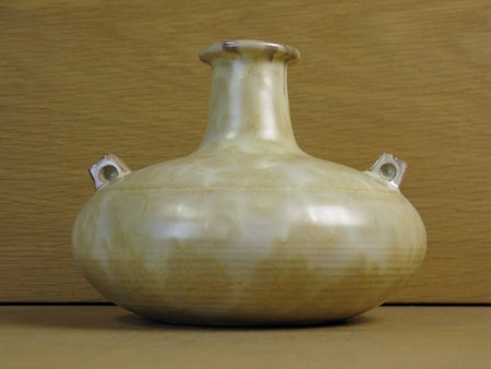 yellowish/brown vase 3111